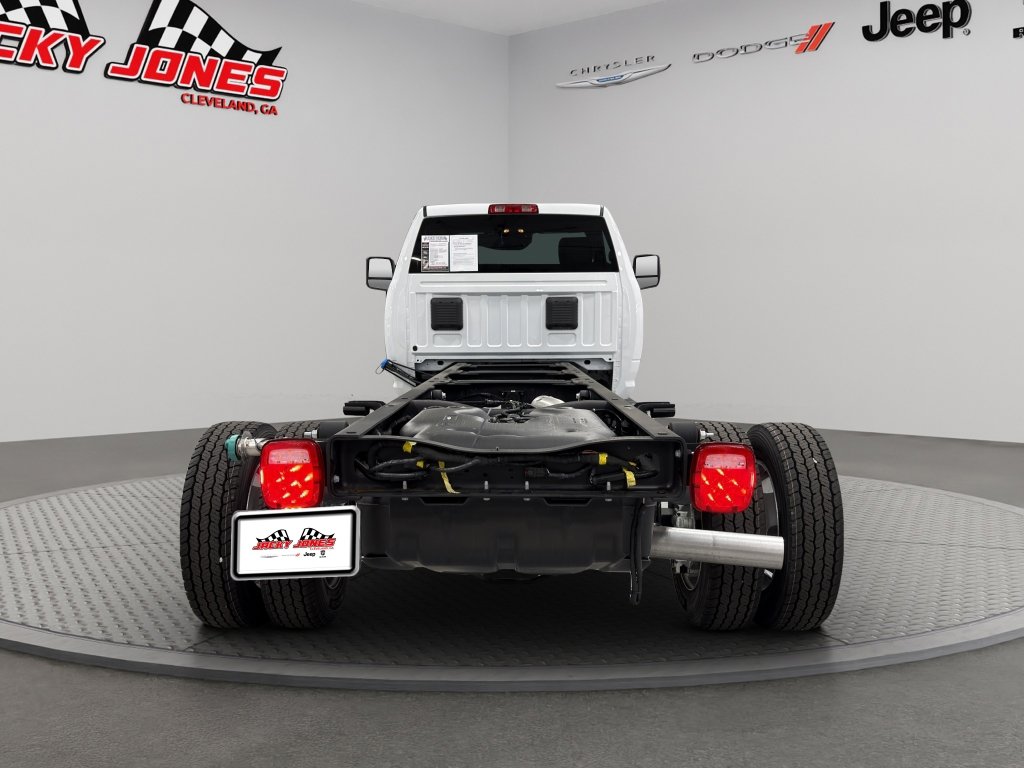 Used 2024 RAM 5500 Tradesman w/ Safety Group image 7