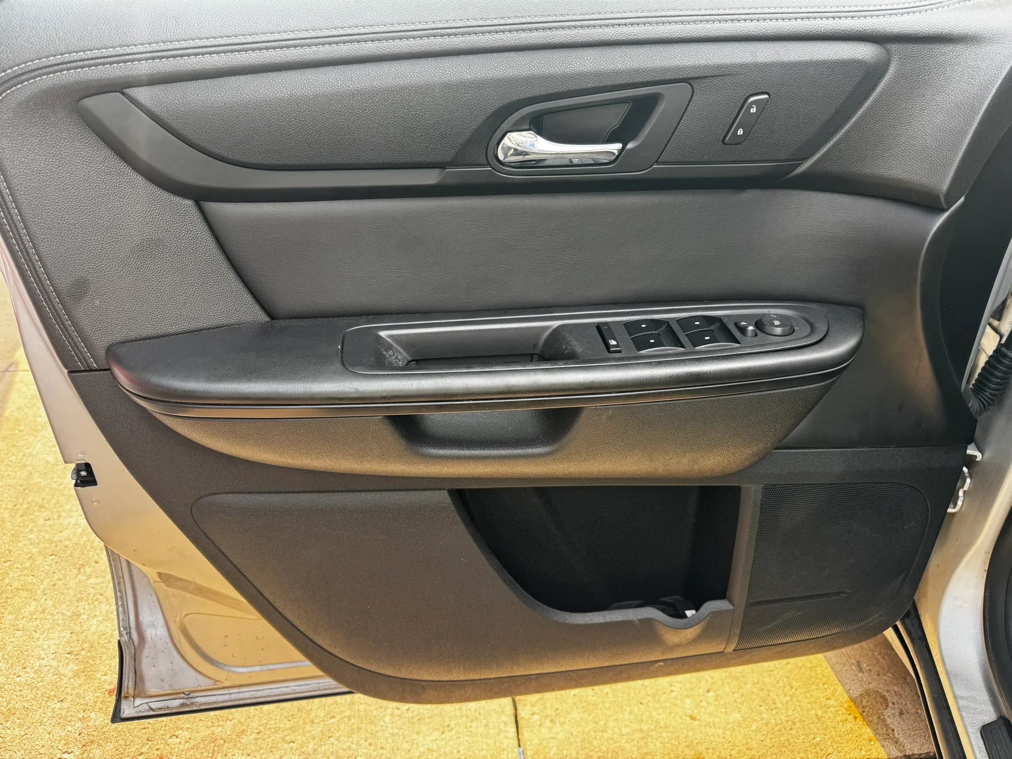 Used 2014 GMC Acadia SLE AWD/4WD image 22