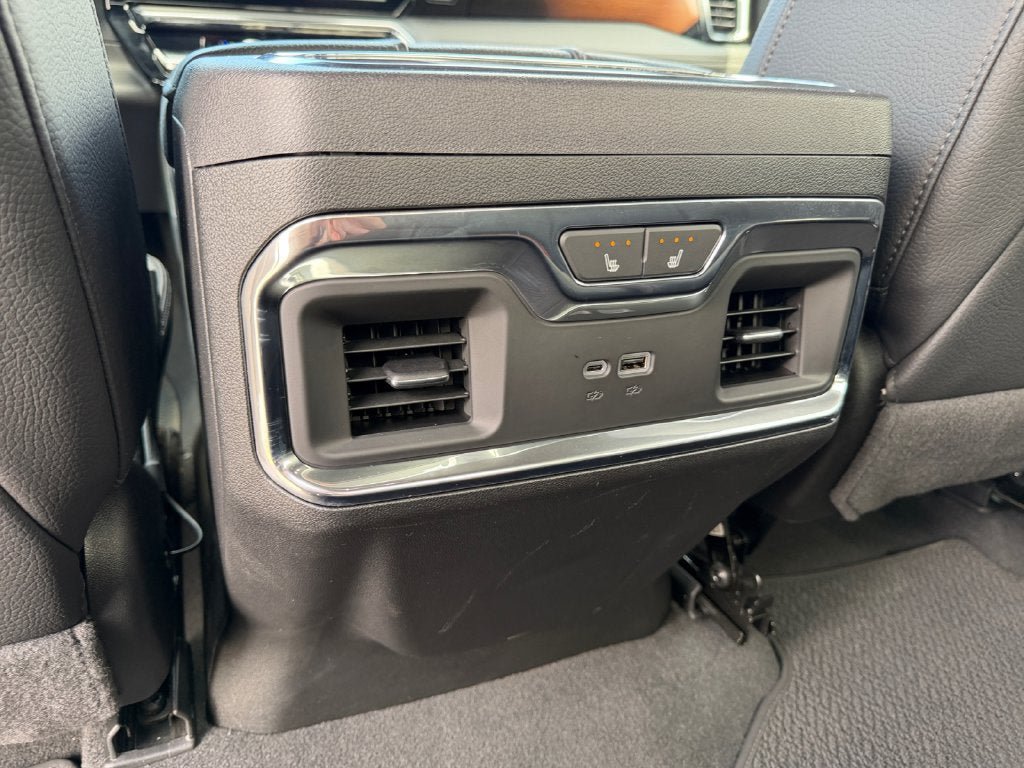 Used 2024 GMC Sierra 1500 Denali AWD/4WD image 34