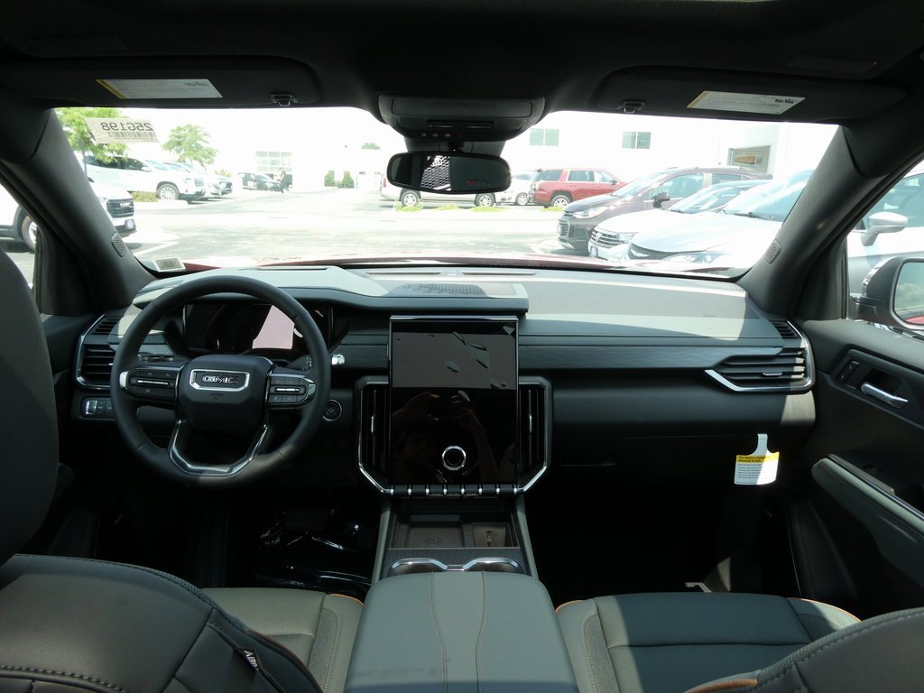 New 2025 GMC Acadia AT4 w/ Luxury Package image 35