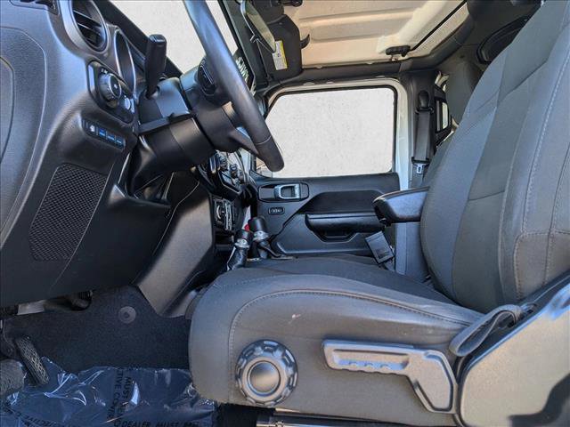 Used 2023 Jeep Wrangler Unlimited AWD/4WD image 12