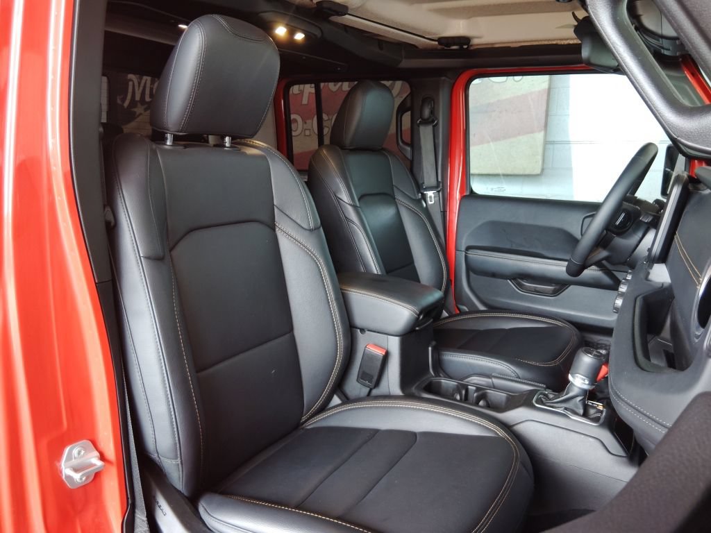 Used 2025 Jeep Gladiator Sport AWD/4WD image 15