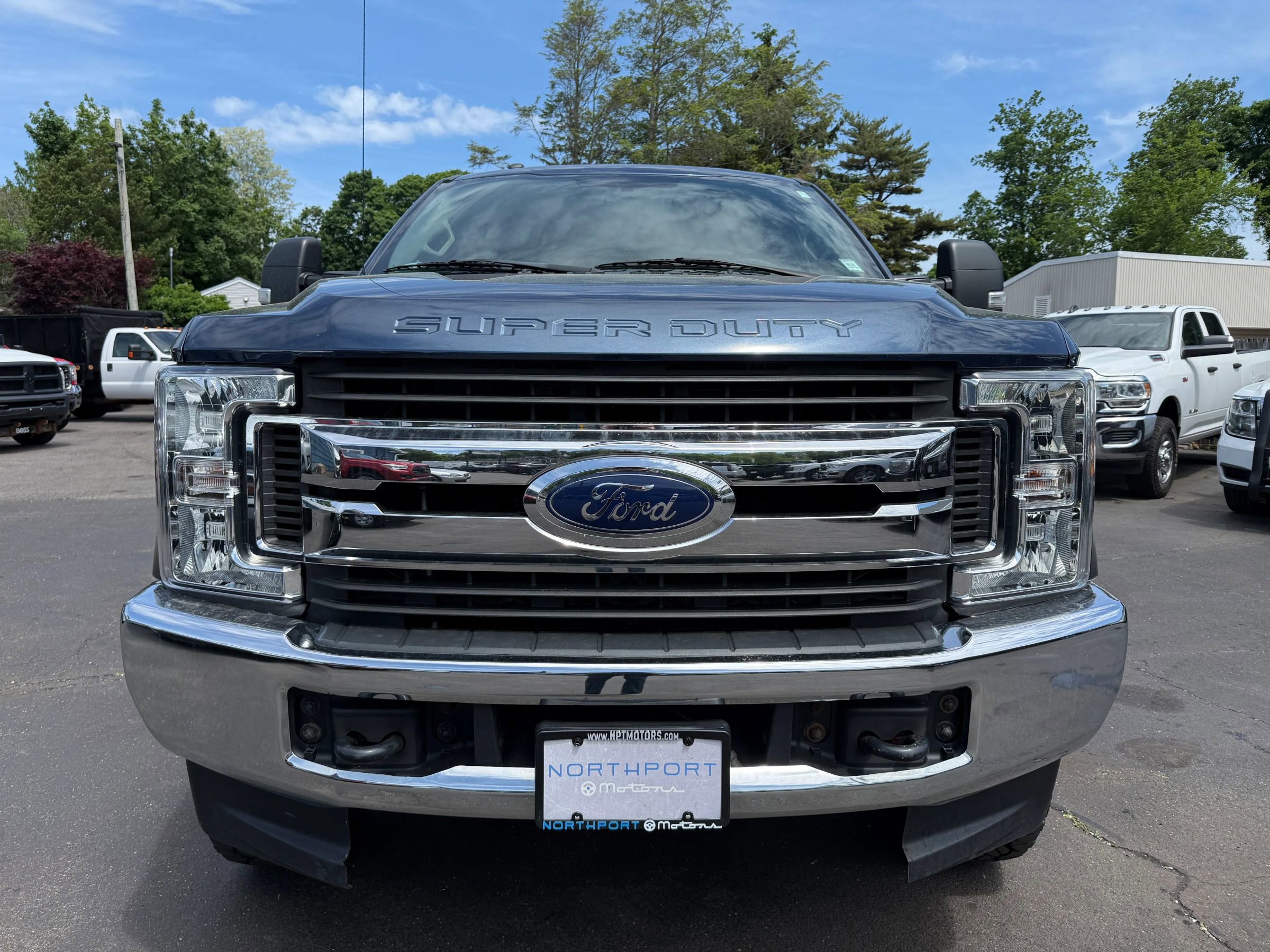 Used 2017 Ford F350 XLT AWD/4WD image 2
