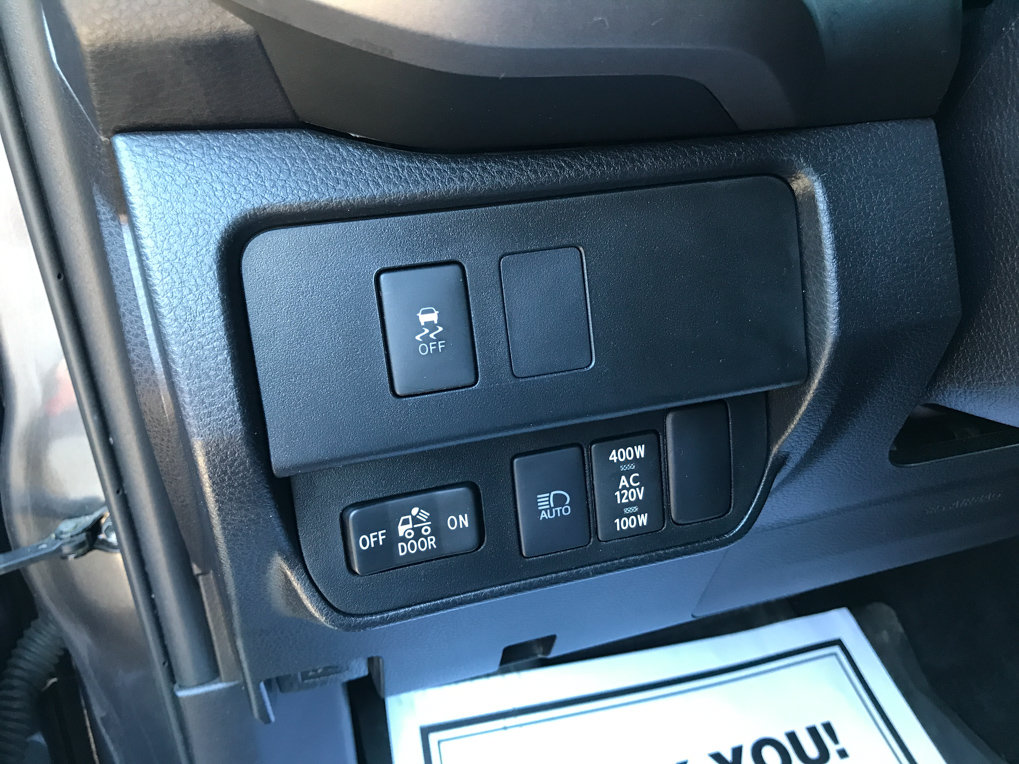 Used 2020 Toyota Tacoma TRD Off-Road AWD/4WD image 16