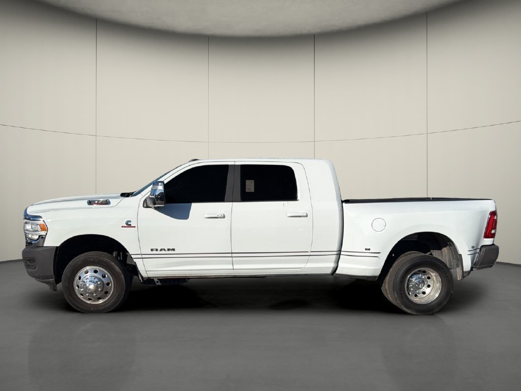 Used 2024 RAM 3500 Laramie w/ Towing Technology Group AWD/4WD image 4