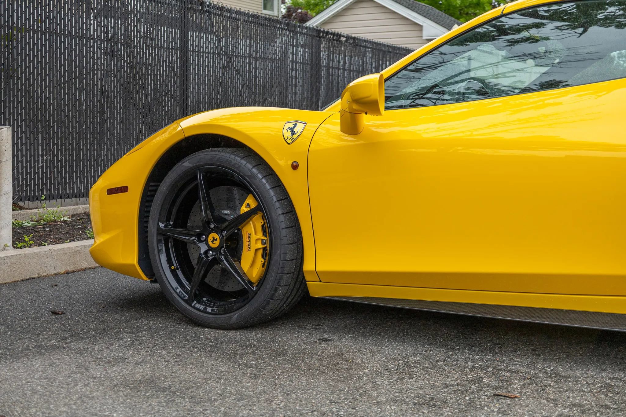 Used 2013 Ferrari 458 Spider RWD image 23