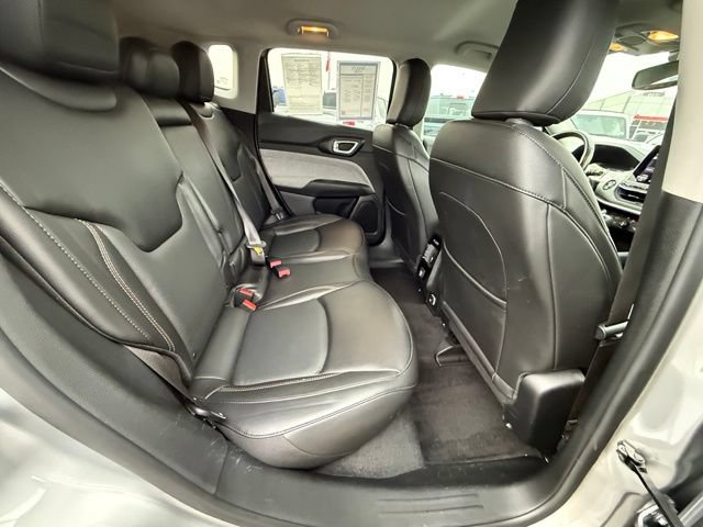 Used 2022 Jeep Compass Latitude AWD/4WD image 25