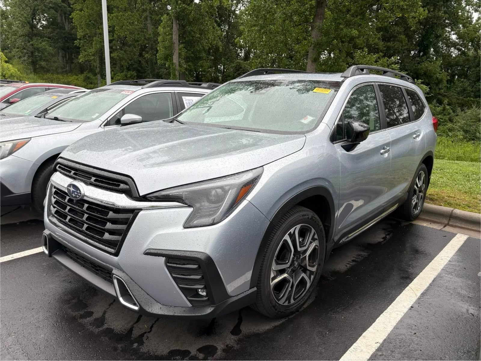 Used 2024 Subaru Ascent Touring w/ Popular Package #2 AWD/4WD image 3
