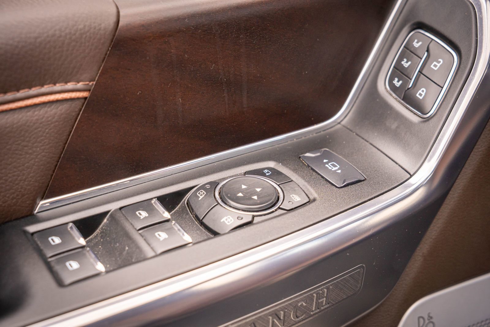 Used 2025 Ford F350 King Ranch AWD/4WD image 16
