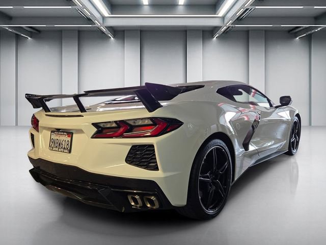Used 2021 Chevrolet Corvette Stingray Coupe w/ Z51 Performance Package RWD image 7