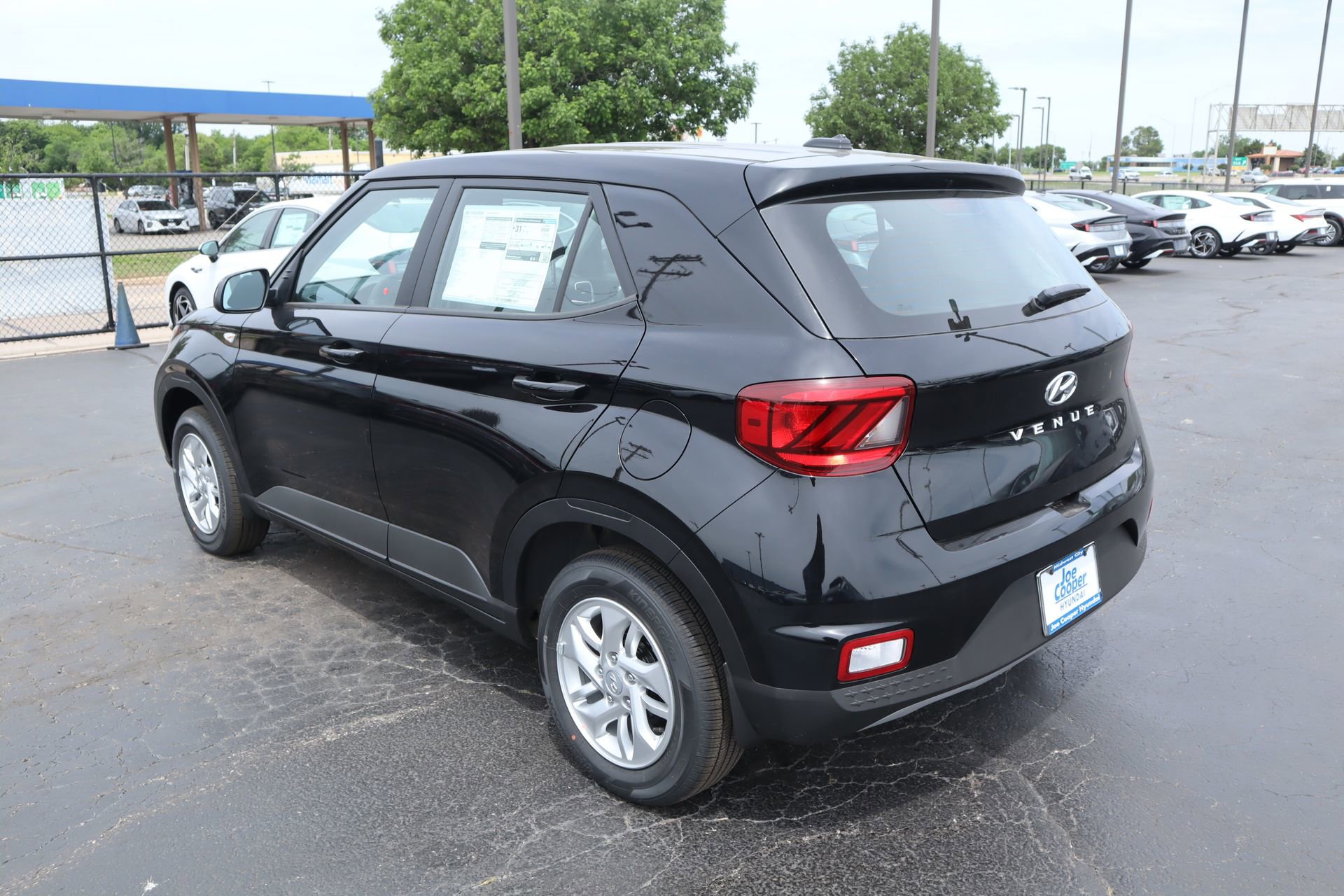 New 2026 Hyundai Venue SE FWD image 21
