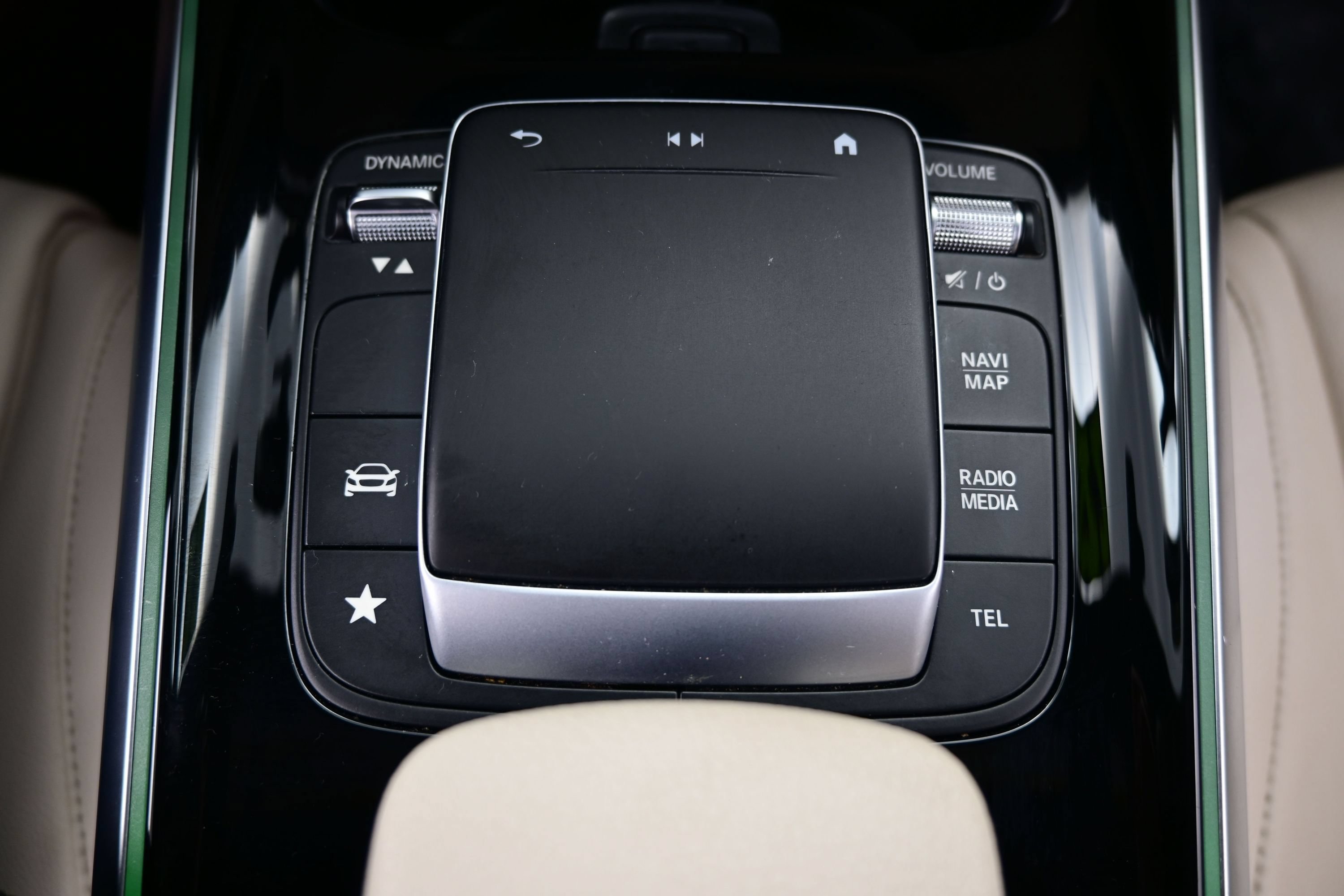 Used 2022 Mercedes-Benz GLB 250 4MATIC image 22