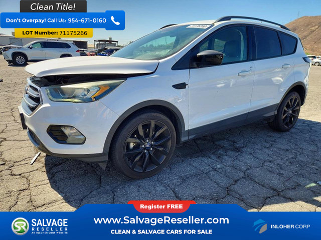 Used 2018 Ford Escape SE w/ SE Sport Appearance Package FWD image 1