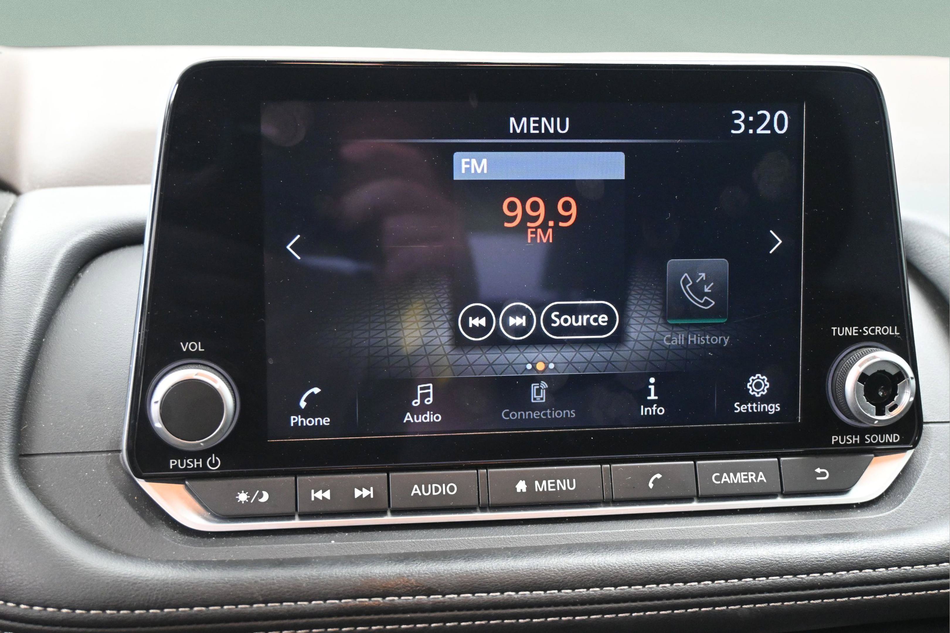 Used 2023 Nissan Rogue S AWD/4WD image 28