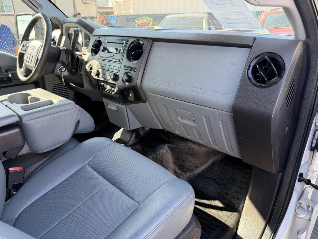 Used 2015 Ford F250 XL w/ Power Equipment Group image 32