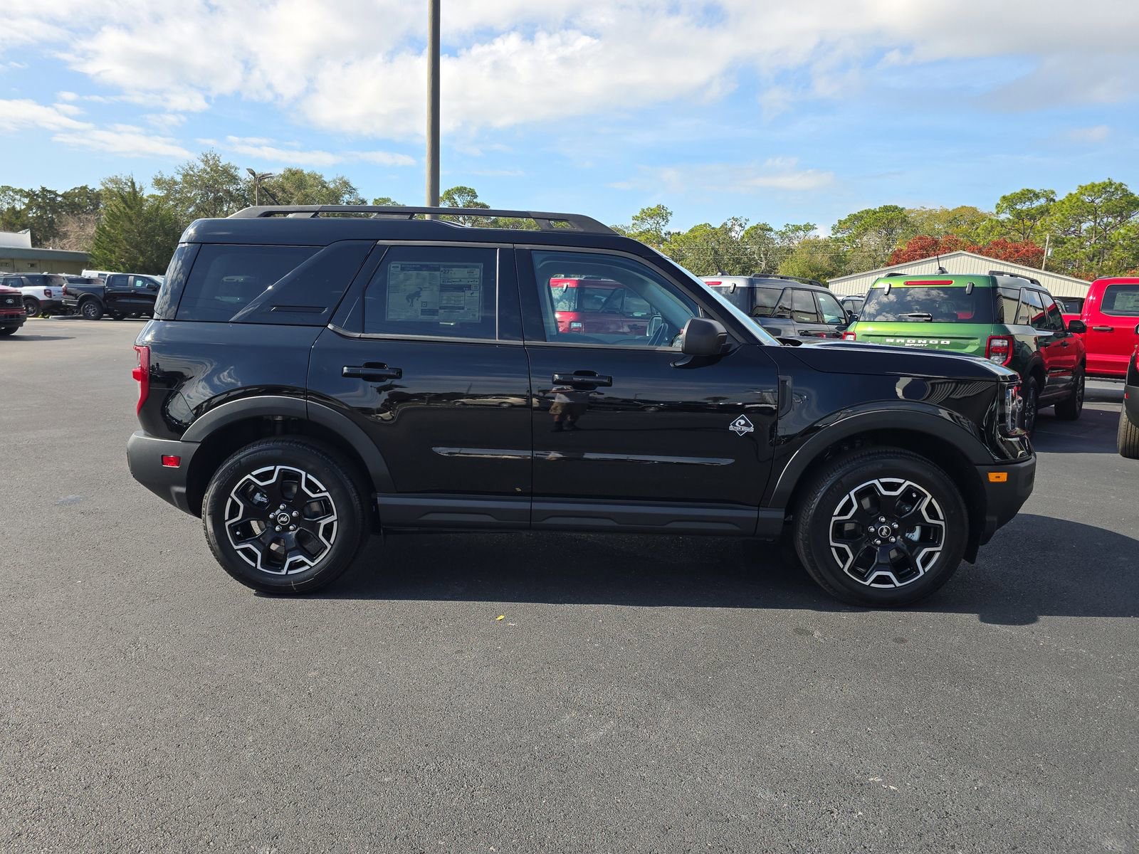New 2025 Ford Bronco Sport Outer Banks image 3