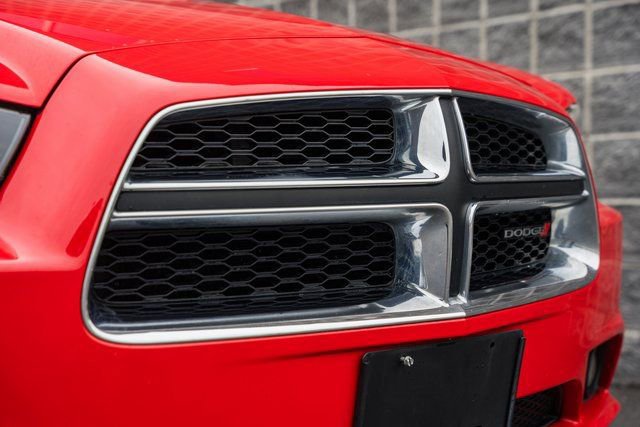 Used 2014 Dodge Charger R/T w/ Wheels & Tunes Group image 16