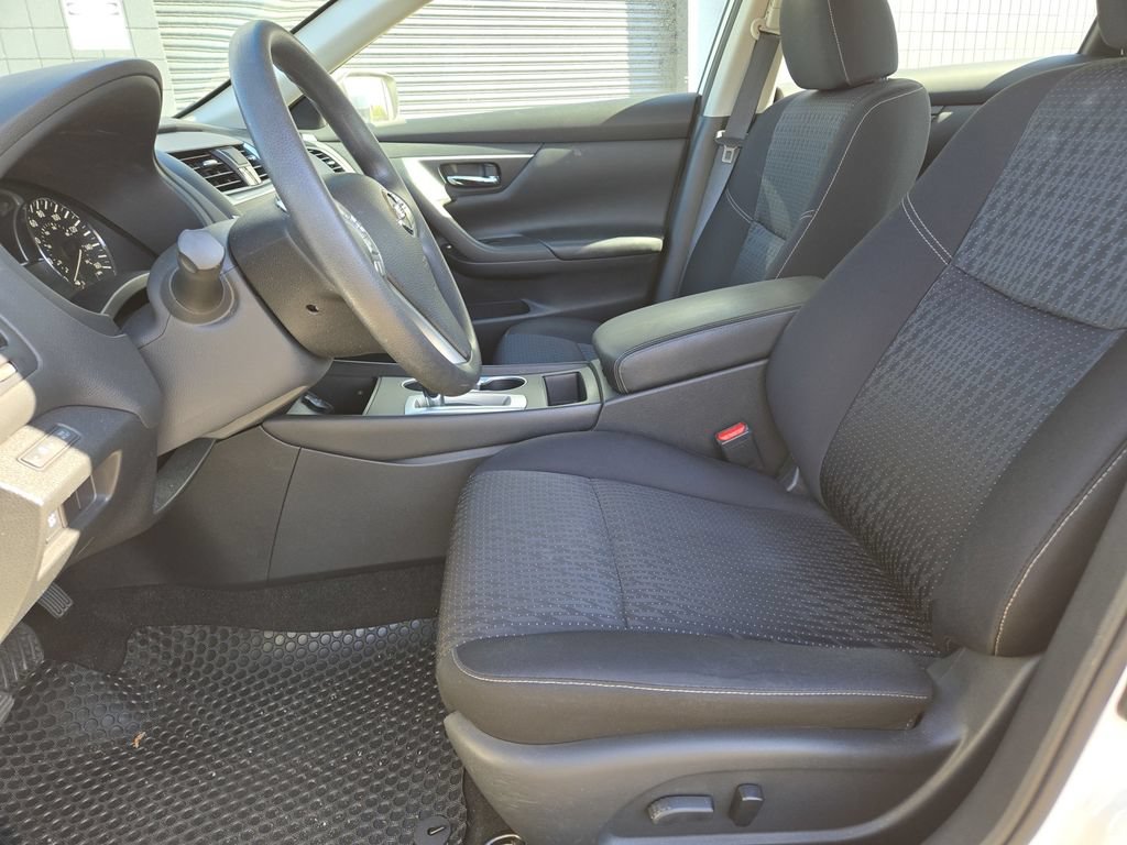 Used 2016 Nissan Altima 2.5 S w/ Power Driver Seat Package FWD image 13