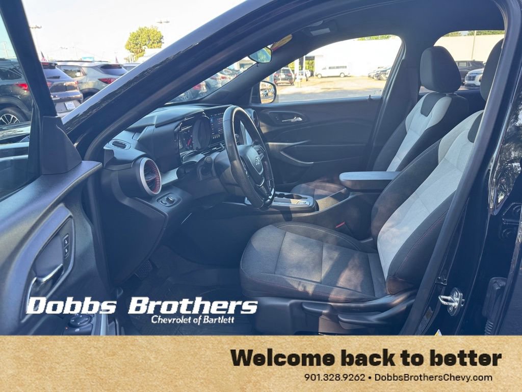 Used 2024 Chevrolet Trax RS w/ Driver Confidence Package FWD image 12