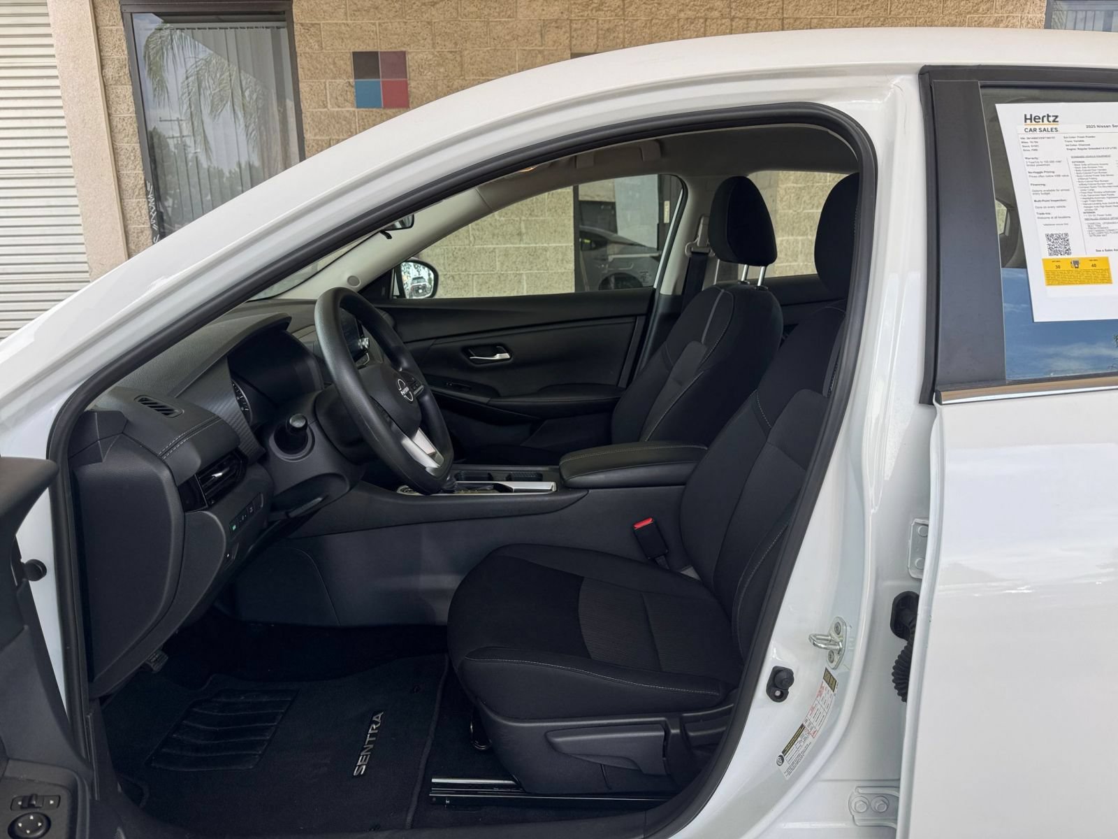 Used 2025 Nissan Sentra SV FWD image 21