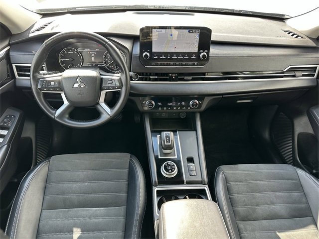 Used 2024 Mitsubishi Outlander SE image 9