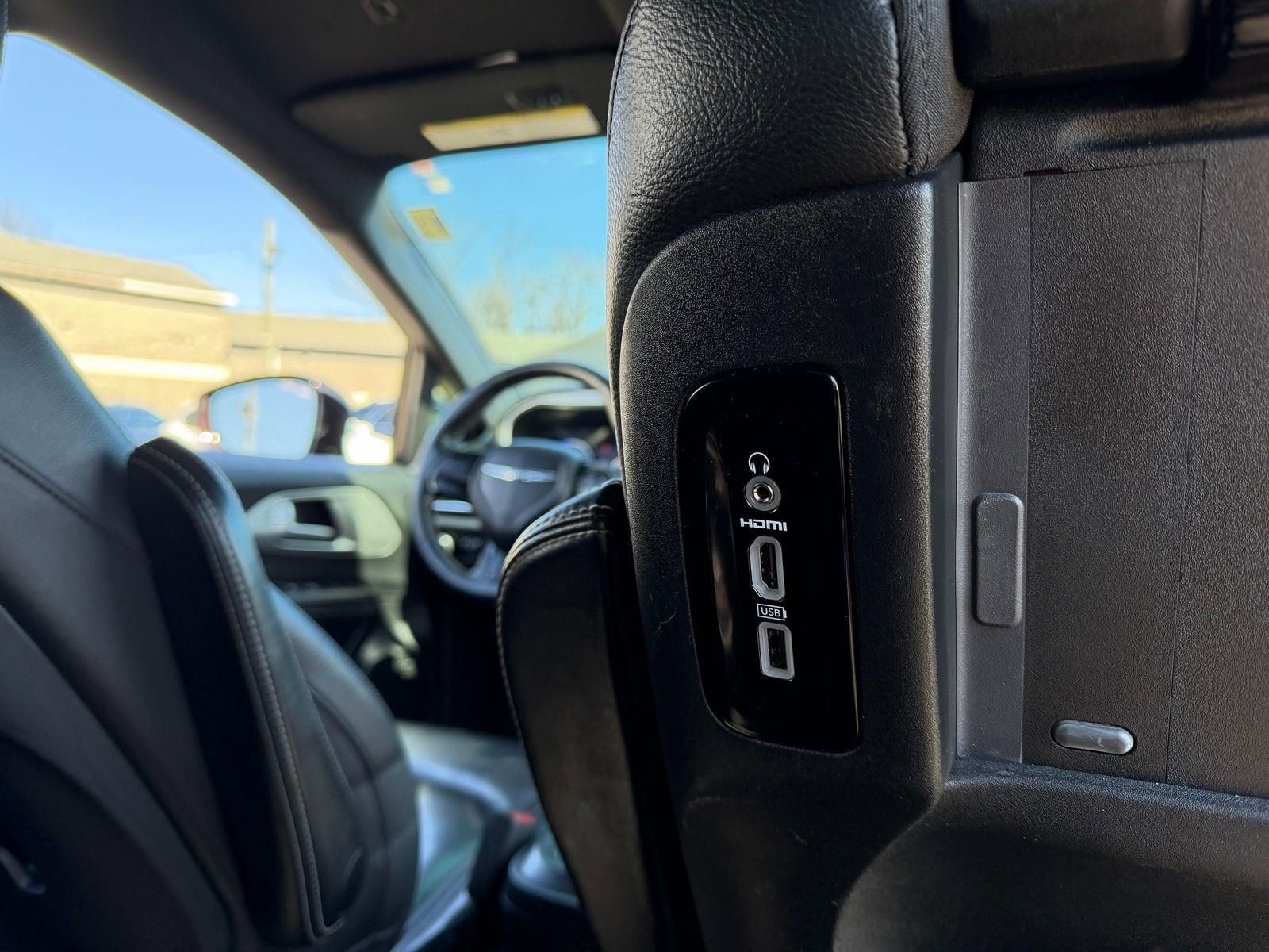 Used 2019 Chrysler Pacifica Touring-L Plus w/ Advanced Safetytec Group image 17