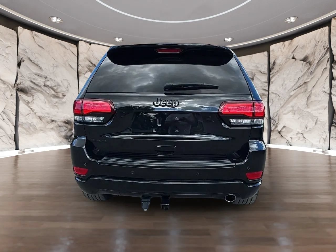 Used 2018 Jeep Grand Cherokee Altitude AWD/4WD image 33