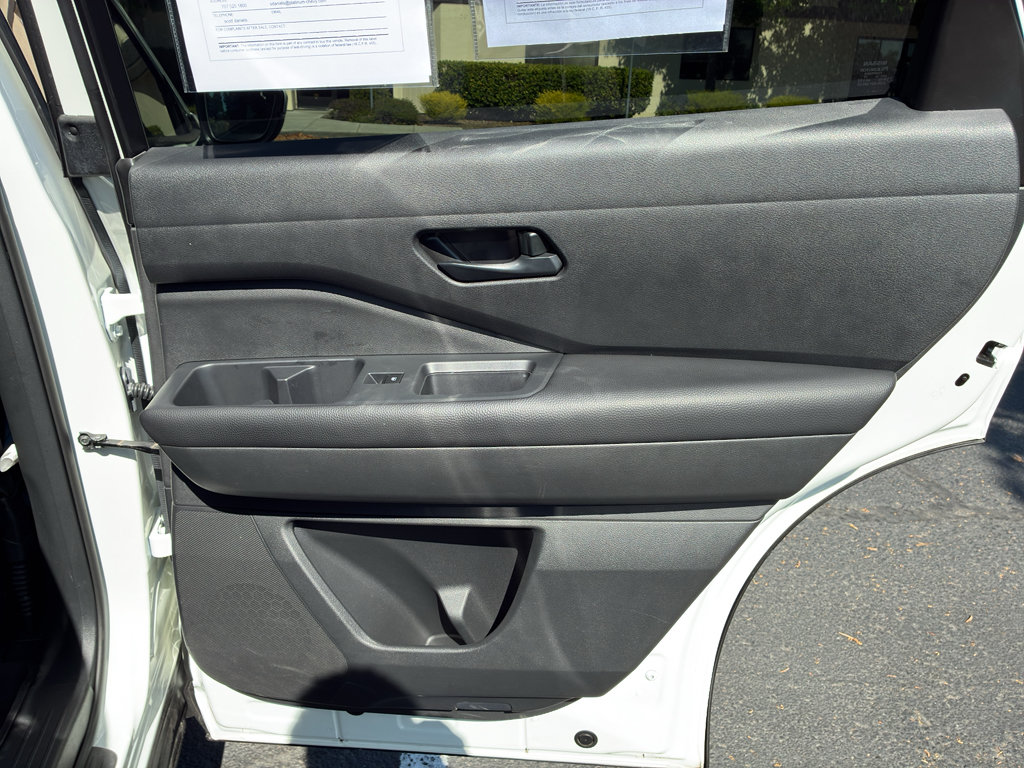 Used 2025 Nissan Pathfinder Rock Creek AWD/4WD image 54