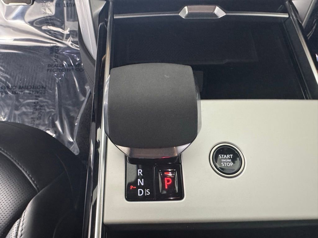 Used 2024 Land Rover Range Rover SE image 18