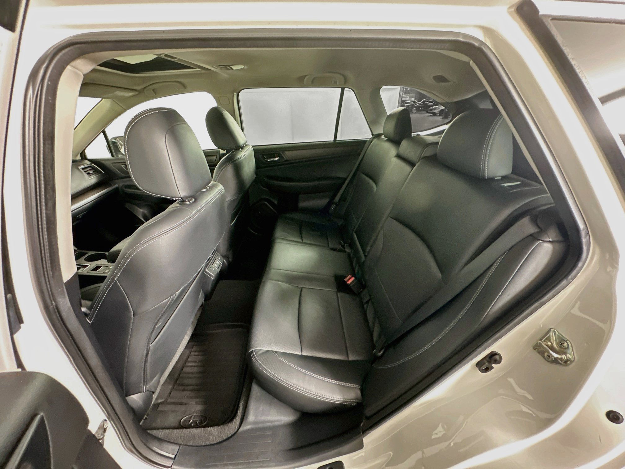 Used 2019 Subaru Outback 2.5i Limited AWD/4WD image 27