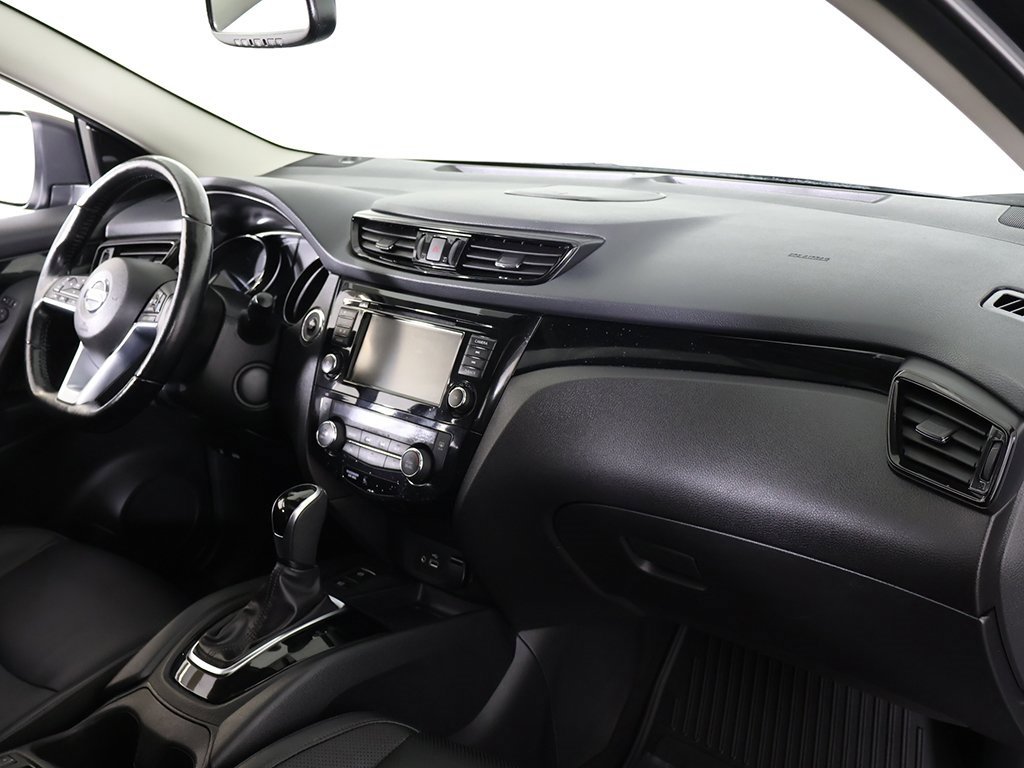 Used 2022 Nissan Rogue Sport SL w/ Premium Package image 30