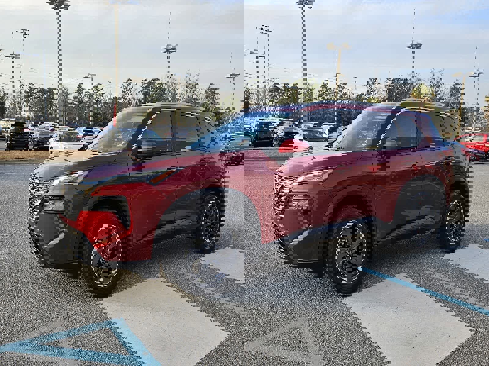 Used 2024 Nissan Rogue SV w/ SV Premium Package image 2