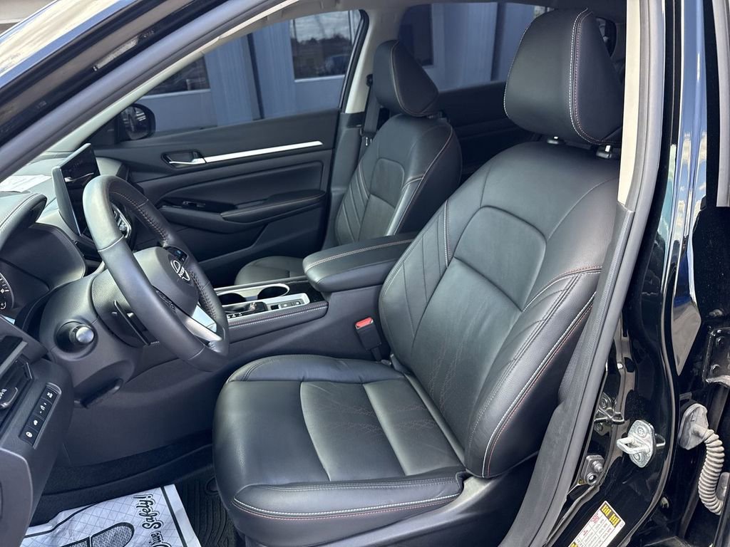 Used 2024 Nissan Altima 2.0 SR FWD image 21