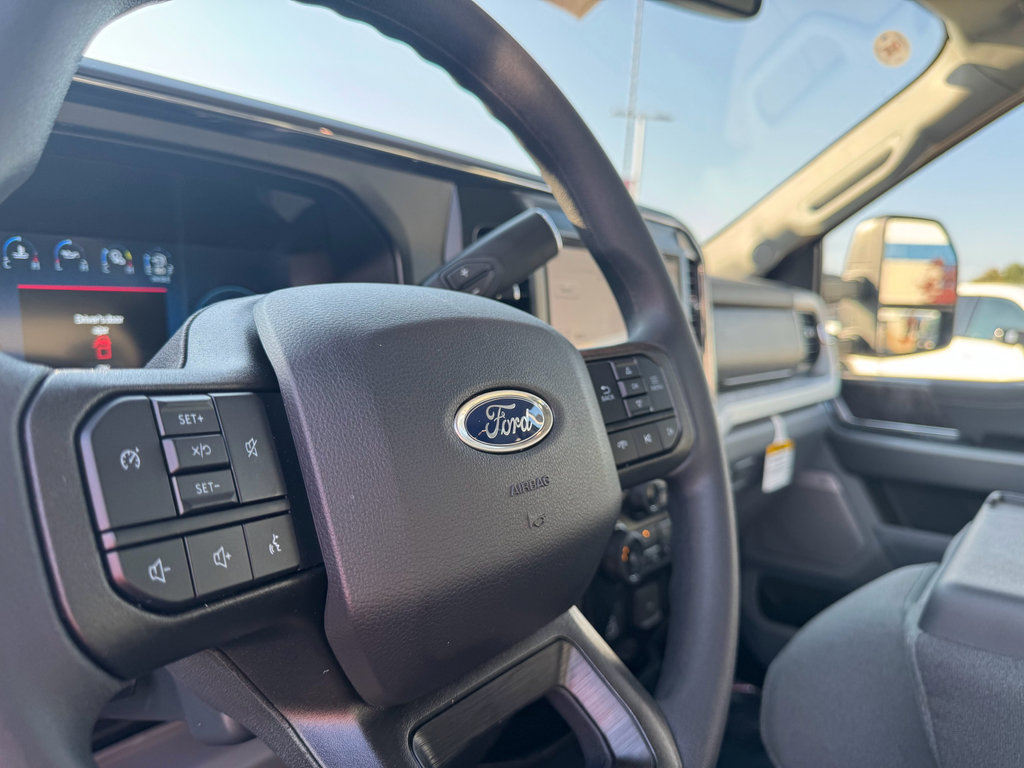 New 2026 Ford F350 XLT image 28