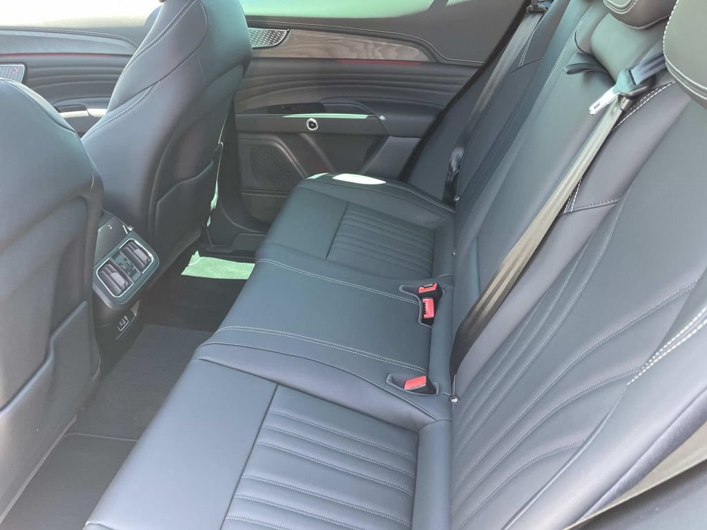Used 2025 Maserati Grecale Modena AWD/4WD image 25