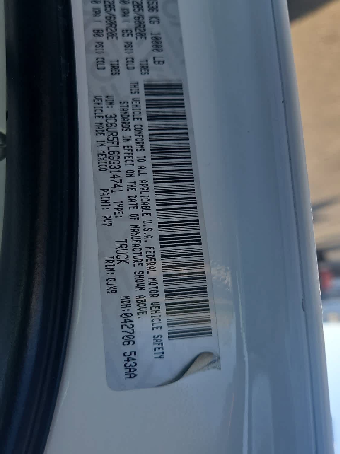 Used 2016 RAM 2500 Laramie w/ Protection Group image 21