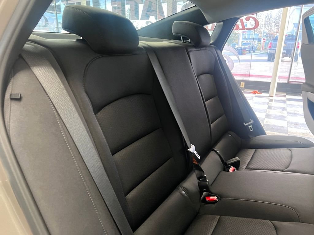 Used 2022 Chevrolet Malibu RS image 39