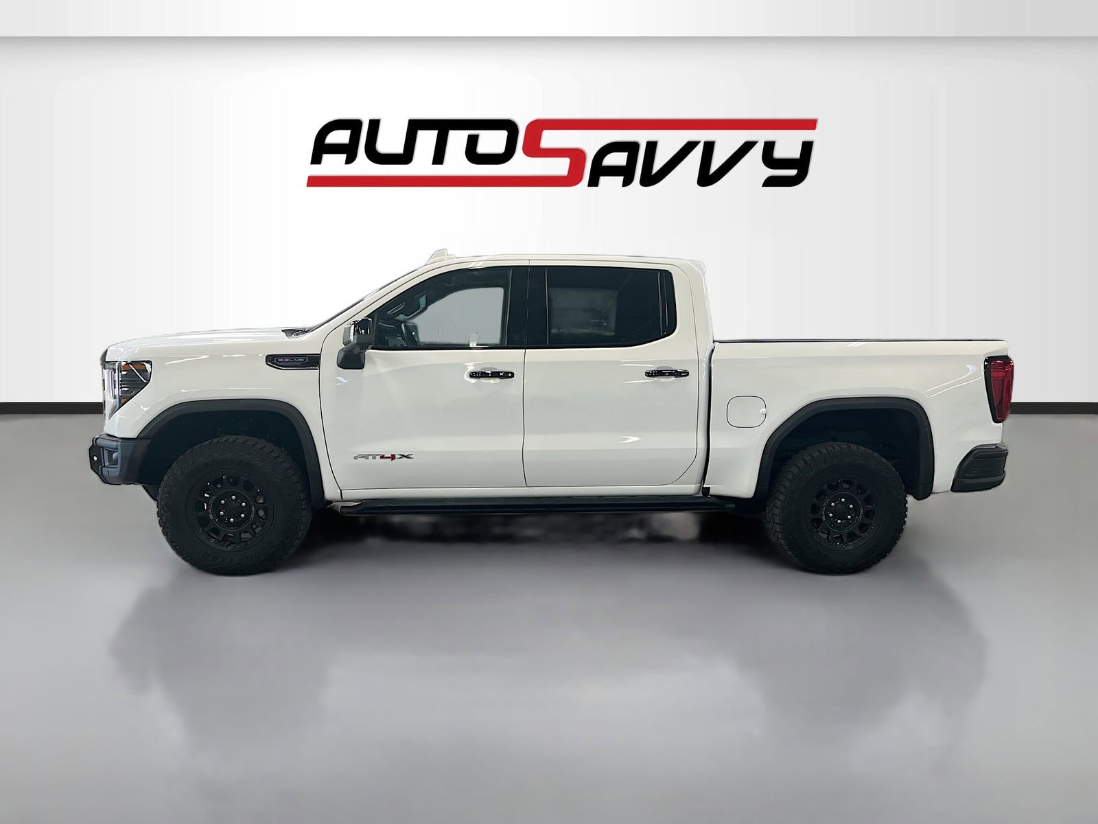 Used 2025 GMC Sierra 1500 AT4X w/ AT4X AEV Edition AWD/4WD image 4