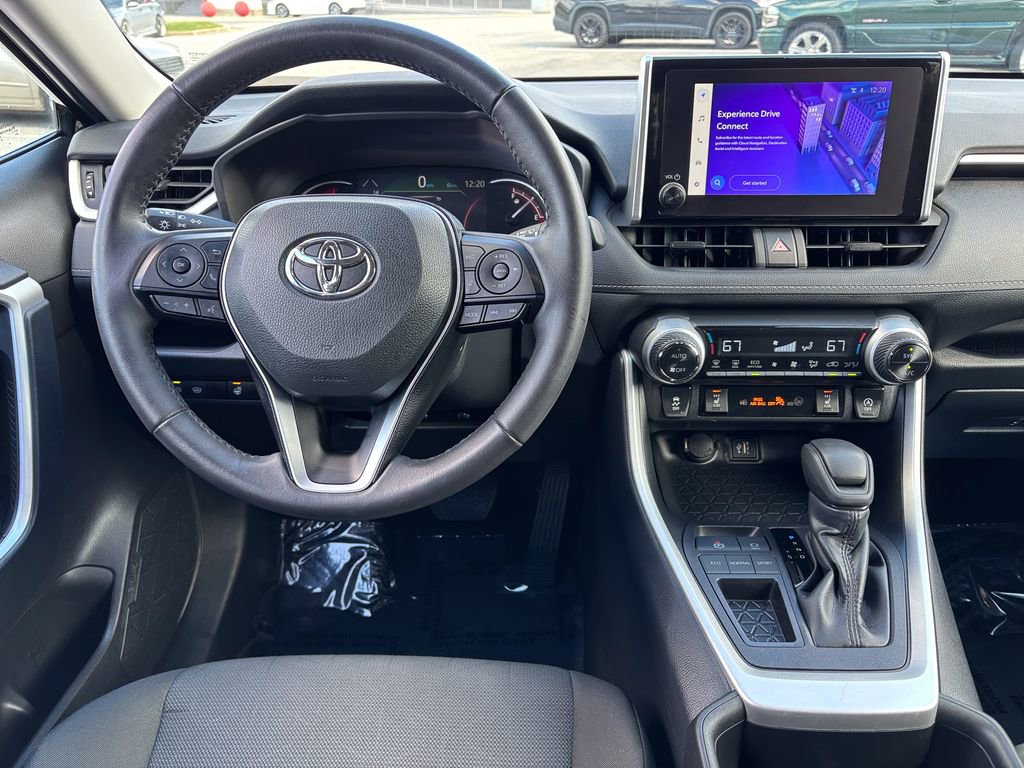 Used 2025 Toyota RAV4 XLE w/ Weather Package image 21