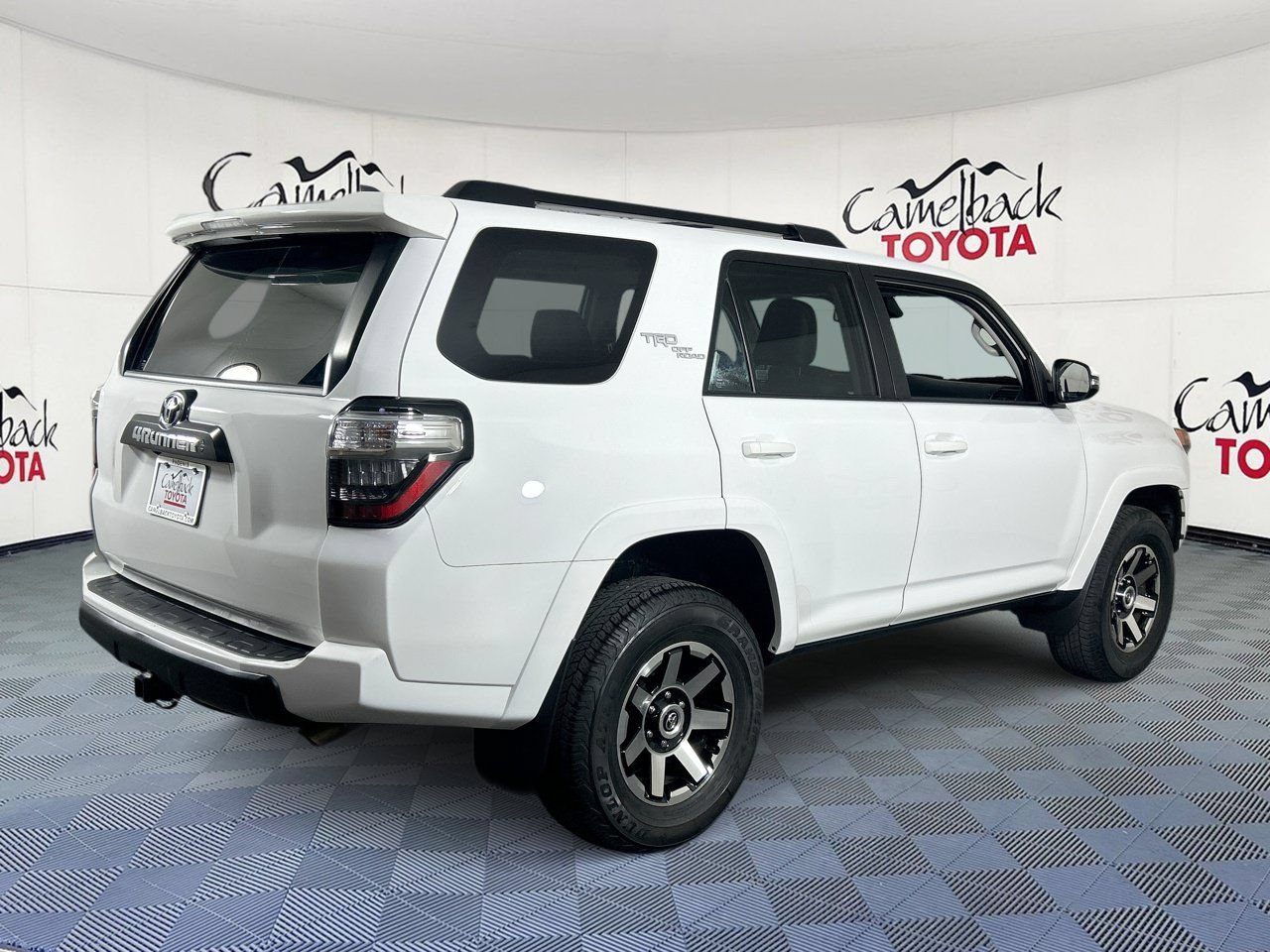 Used 2024 Toyota 4Runner TRD Off-Road Premium w/ Moonroof Package AWD/4WD image 7