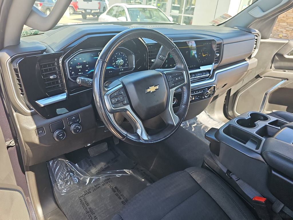 Used 2022 Chevrolet Silverado 1500 LT RWD image 15