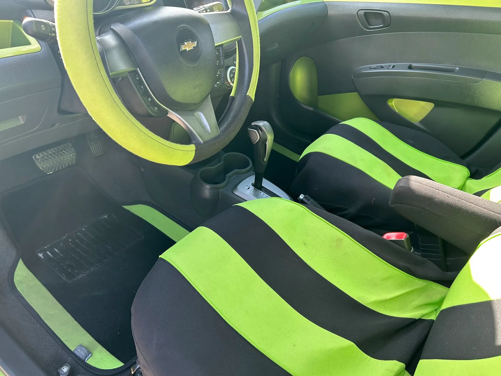 Used 2013 Chevrolet Spark LT FWD image 10