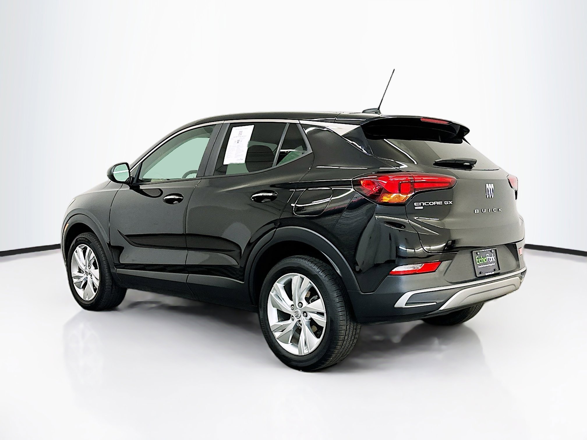 Used 2025 Buick Encore GX Preferred AWD/4WD image 5