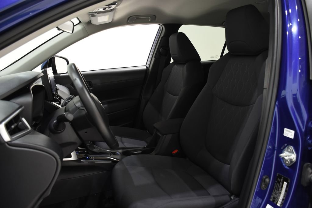 Used 2022 Toyota Corolla Cross LE w/ Black Badges Package (TMS) AWD/4WD image 22