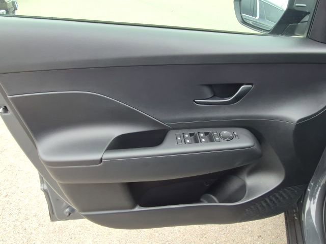 New 2026 Hyundai Kona SE image 10