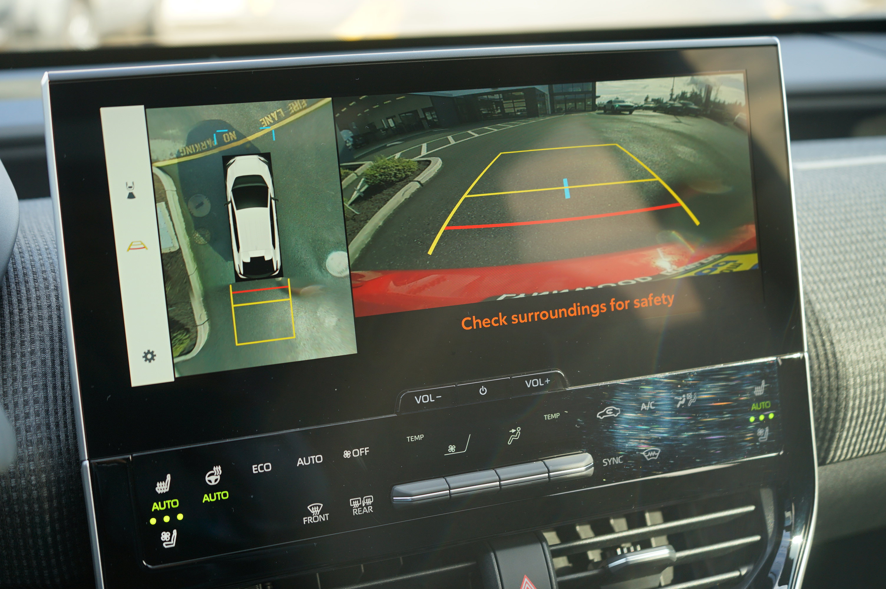 Used 2024 Subaru Solterra Touring image 26