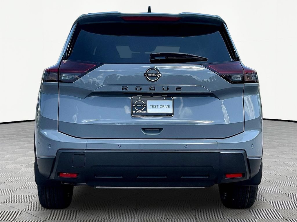 New 2026 Nissan Rogue Dark Armor FWD image 4