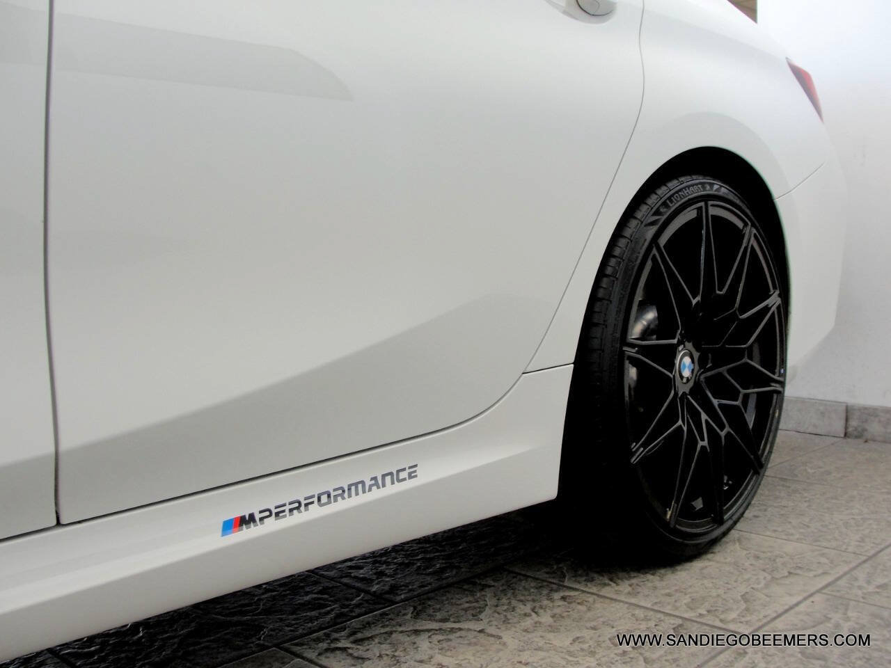 Used 2023 BMW 330i Sedan w/ M Sport Package RWD image 5