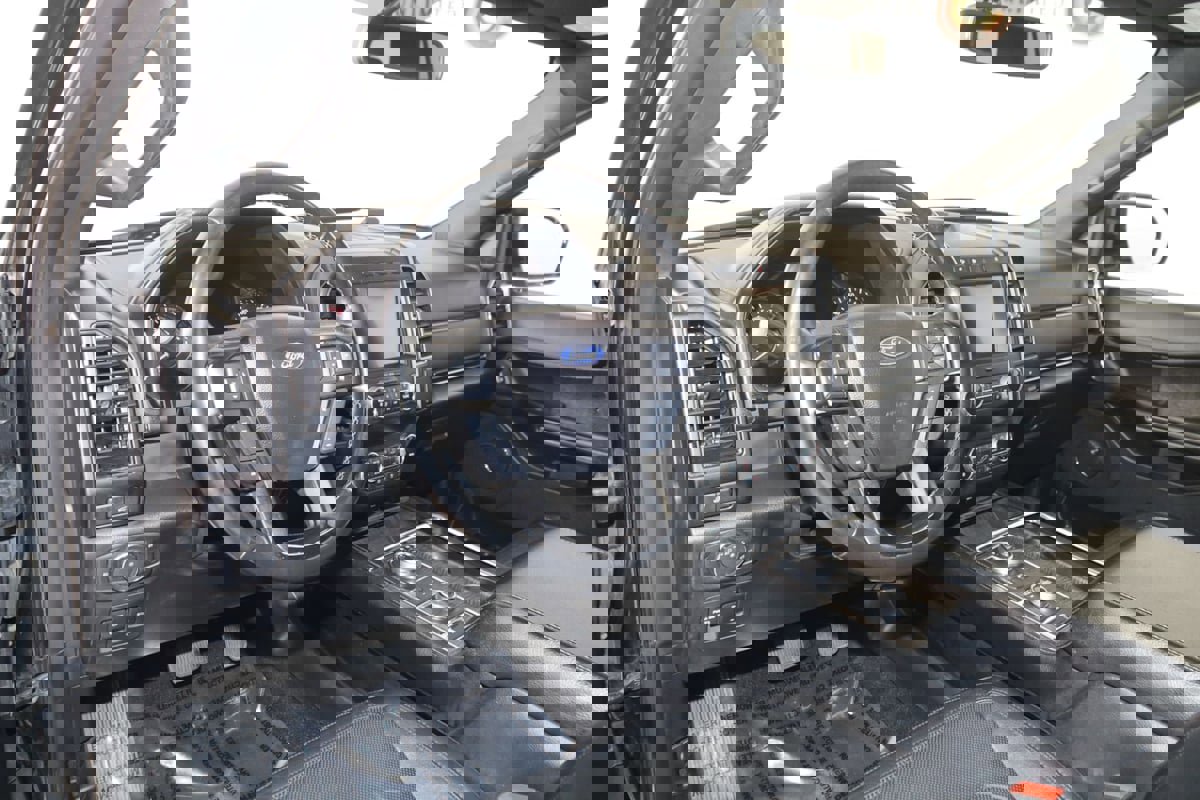 Used 2019 Ford Expedition Limited image 27