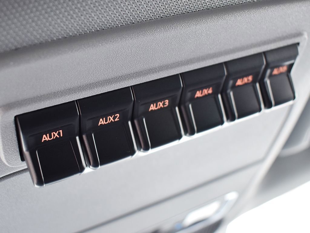 New 2026 Ford F250 Lariat w/ Chrome Package image 26